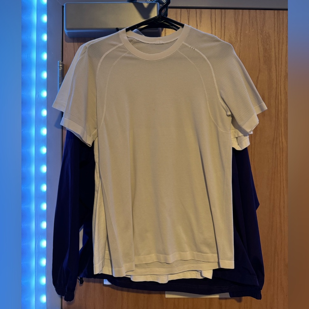 COPY - Men’s Lululemon meta vent tee